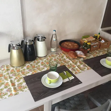 San Pellegrino Terme 住宿加早餐酒店 Zogno