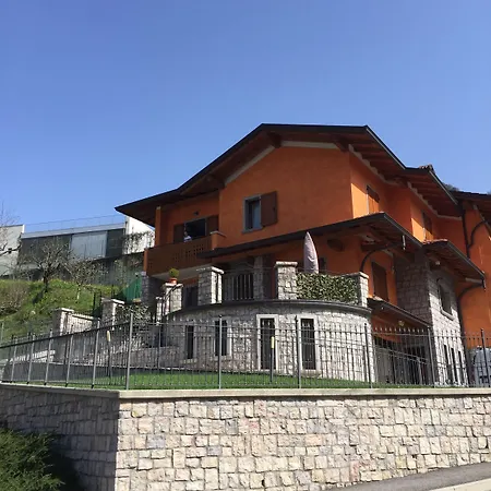 Alojamento de Acomodação e Pequeno-almoço San Pellegrino Terme Zogno